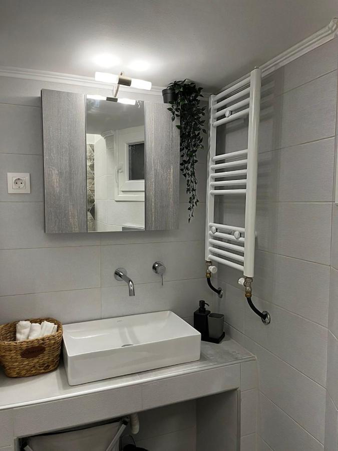Ferienwohnung Modern Flat Ag. Dimitriou Thessaloniki Exterior foto